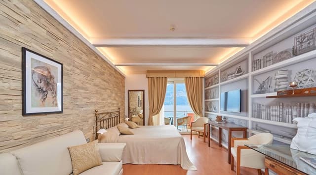 Junior Suite, Balcony, Lake View (Italian Prestige, 2 people)