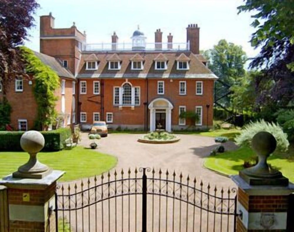 Saltcote Place4