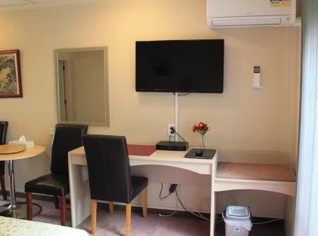 Executive Studio