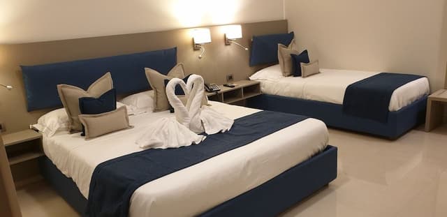Triple Room