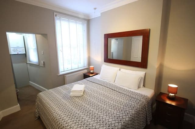 1 Bedroom Apartment (Flat 2)