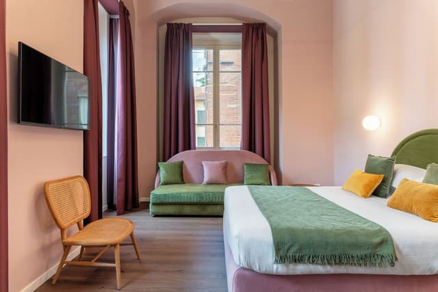 Deluxe Room, City View