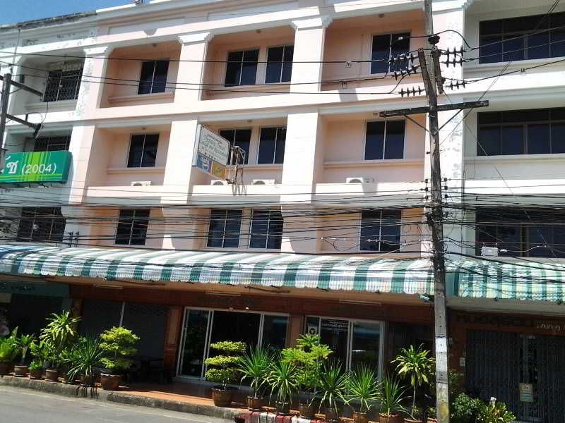 โรงแรมเทพรัตน์ ลอร์จ (Thepparat Lodge Hotel)4