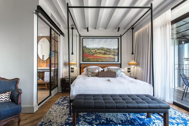 Dolev Room