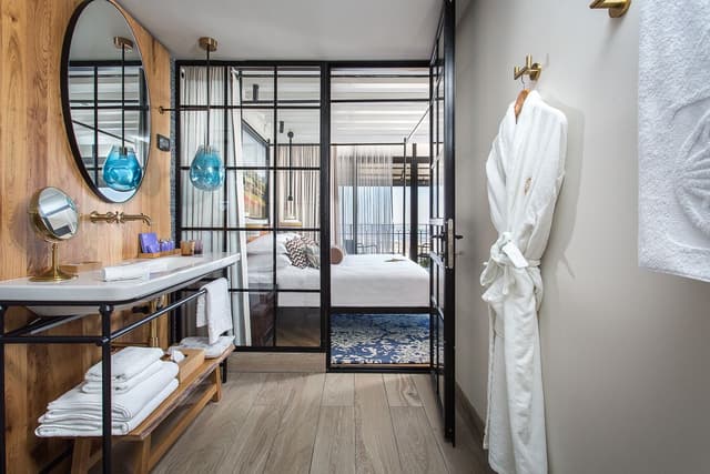 Dolev Room