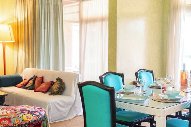 Deluxe Apartment
