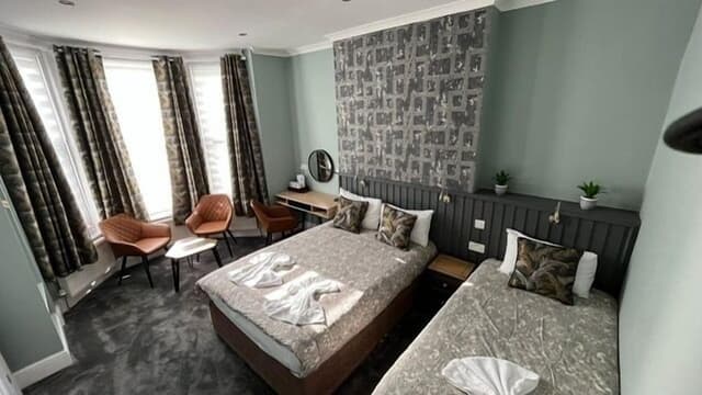 Triple Room, Ensuite (Double and Single Beds)