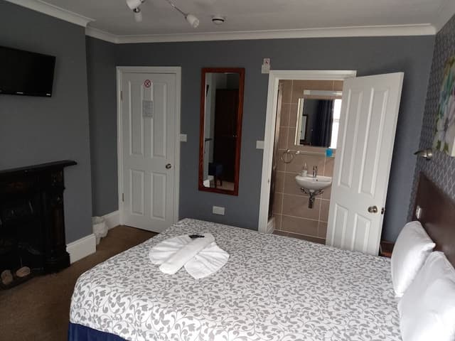 Double Room, Ensuite