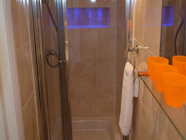 Triple Room, Ensuite (Double and Single Beds)
