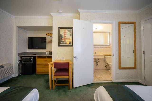 Standard Room, 2 Queen Beds