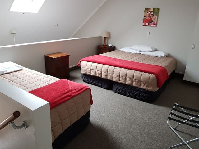 Suite, 2 Bedrooms, Kitchenette