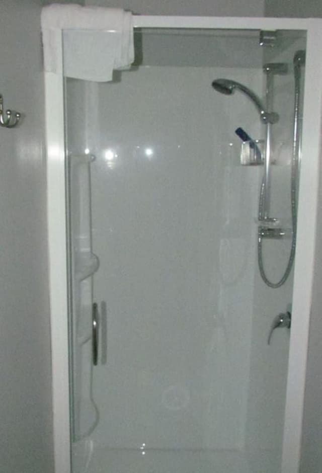 Premier Cottage with Shared Bathroom