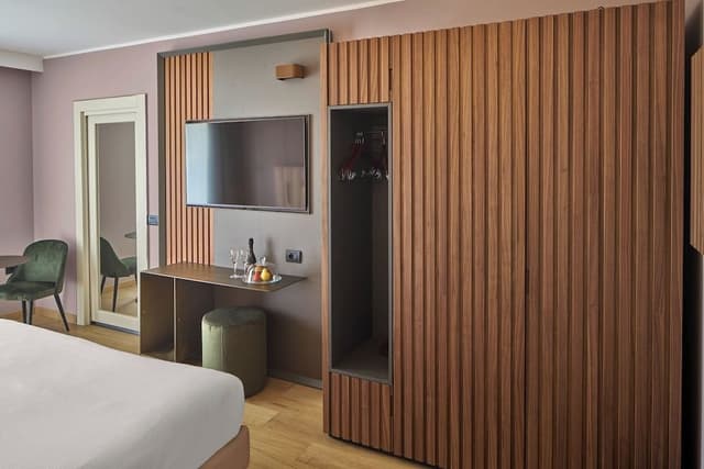 Deluxe Double or Twin Room...
