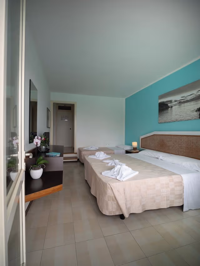 Standard Triple Room, Sea View