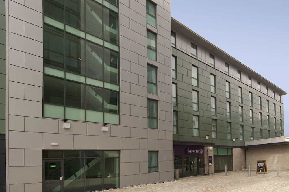 Premier Inn Barnsley Central M1 J37 Premier Inn Barnsley Central M1 J37
