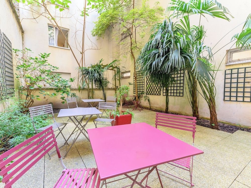 Sejours & Affaires Pantin Charles De Gaulle0