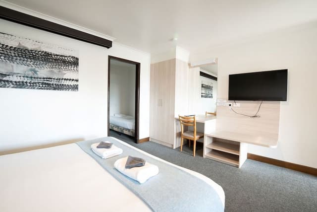 Superior King Spa Suite
