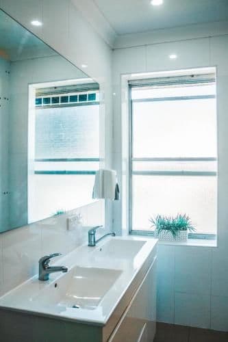 1 Person in 12-Bed Dormitory with Shared Bathroom - Mixed