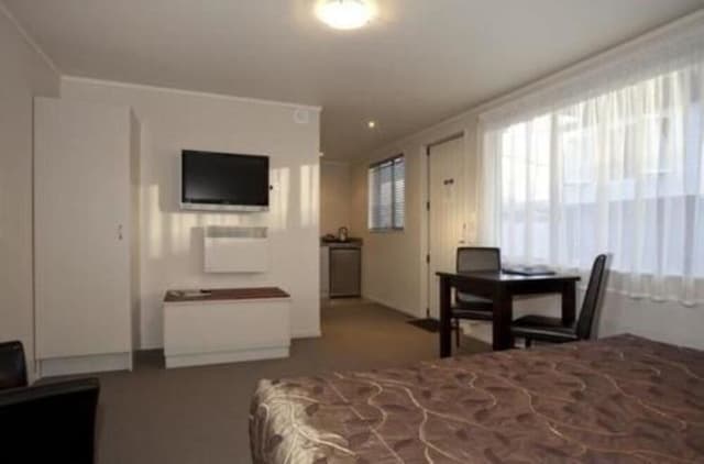 Standard Suite, 1 Bedroom, Non Smoking, Kitchenette