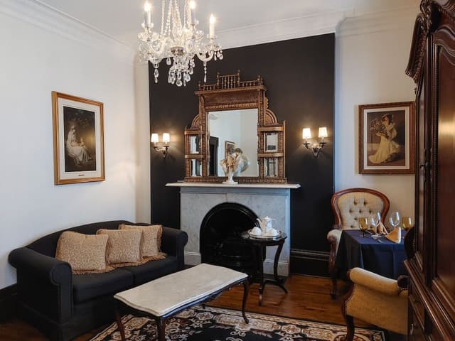 Exclusive Suite - 2nd floor, no elevator