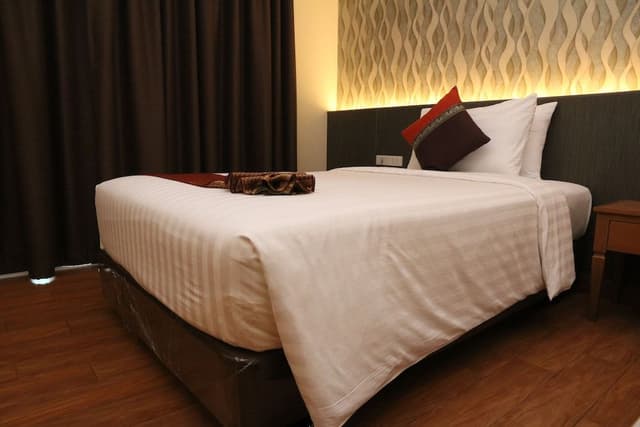 Deluxe Luxury