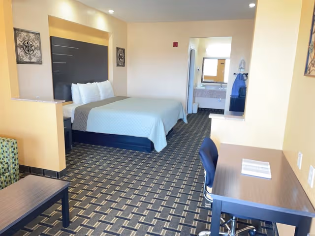 Deluxe Room, 1 King Bed, Non Smoking