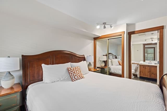 #426 Lost Lake 2 Bedroom