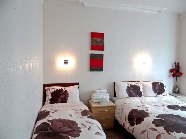 Family Room (Room 6)