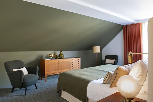 Suite, Balcony, Lake View