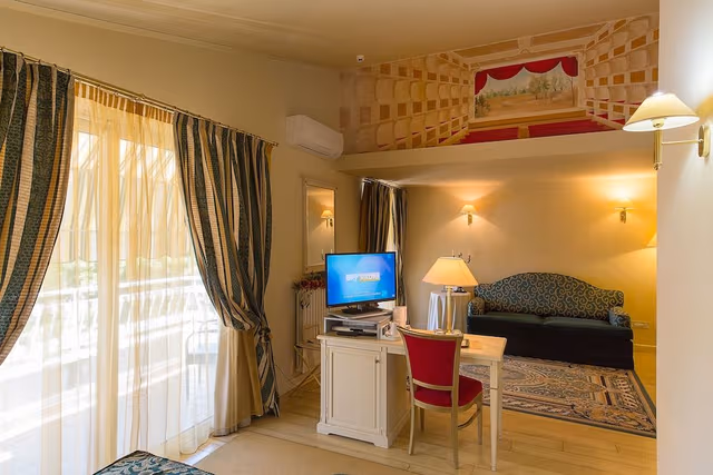 Deluxe Suite, Balcony