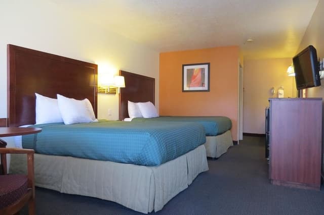Room, 2 Queen Beds, Non Smoking