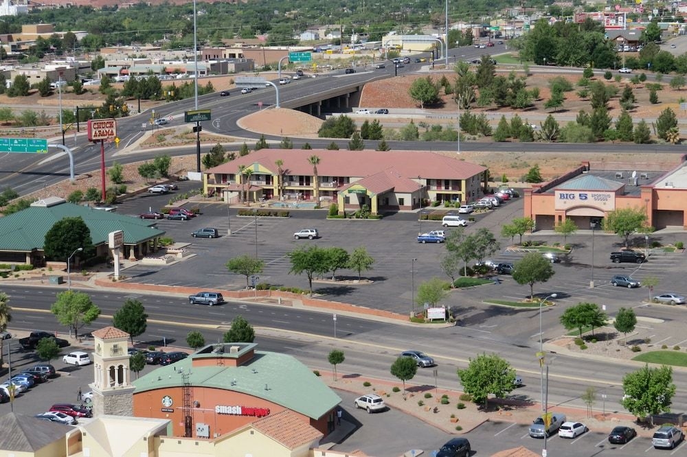 America's Best Inn & Suites Saint George0