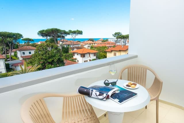 Superior Room, 1 Queen Bed, Balcony, Sea View