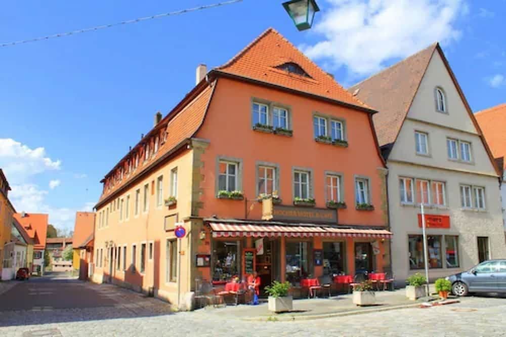 Hocher Hotel & Cafe Hocher Hotel & Cafe