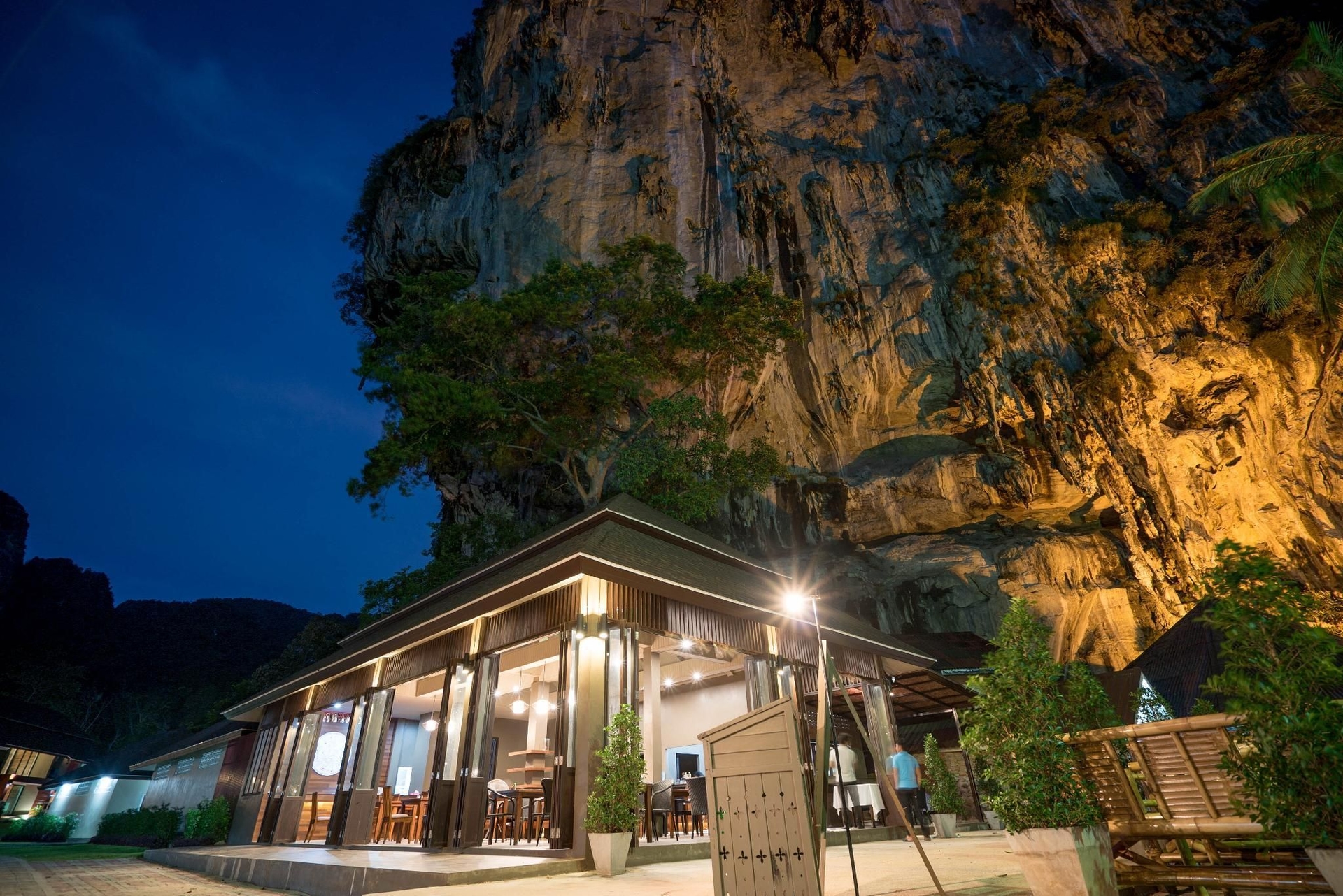 ต้นไทร เบย์ รีสอร์ท (Tonsai Bay Resort)3
