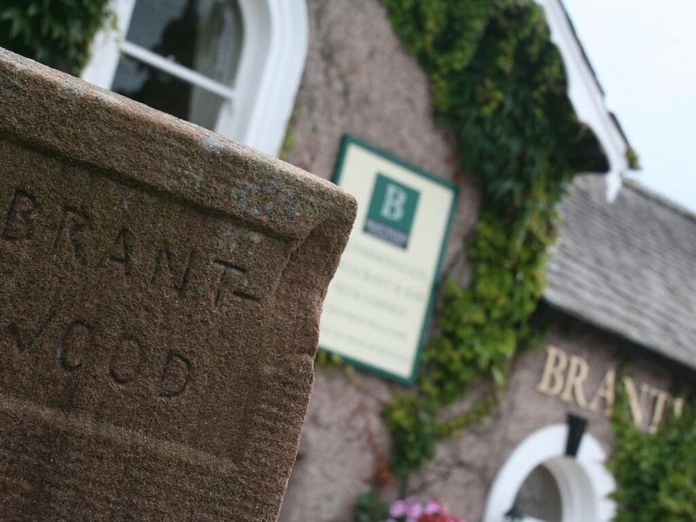 โรงแรมเดอะแบรนท์วูด (The Brantwood Hotel)2