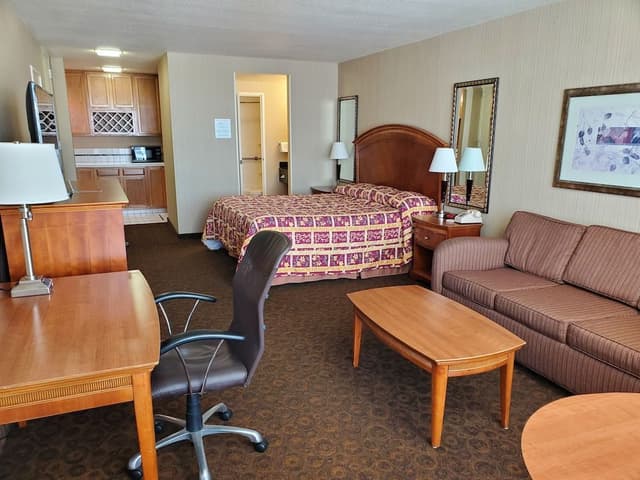 Presidential Room, 1 King Bed with Sofa bed, Balcony