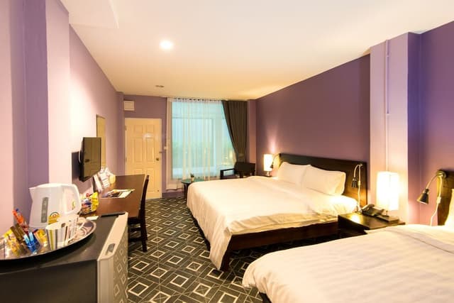 Deluxe Triple Room Free Suvarnabhumi Airport Transfers