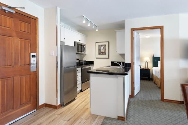 Condo, 2 Bedrooms (Unit 363)