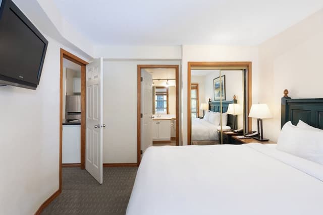 Condo, 2 Bedrooms (Unit 544)