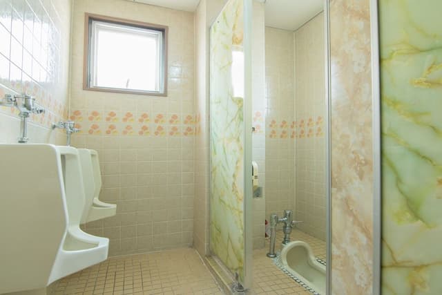 Standard Room, Shared Bathroom (For 1 Person)