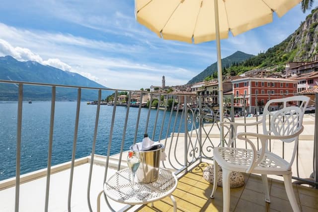 Double or Twin Room, Balcony, Lake View