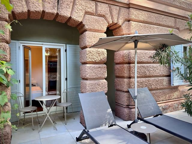 Deluxe Room, Pool Access, Ground Floor