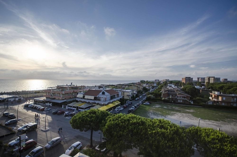Grand Hotel Helios0