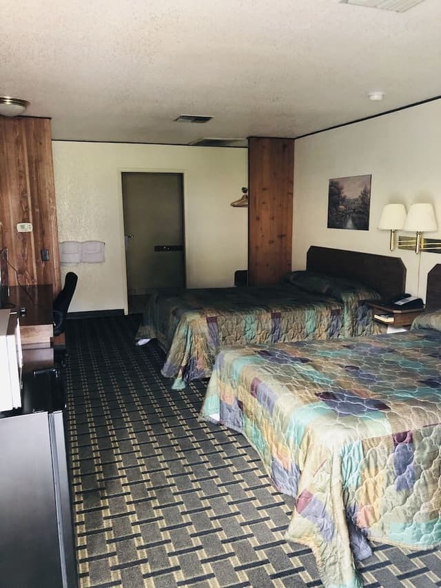 Room, 2 Queen Beds, Non Smoking