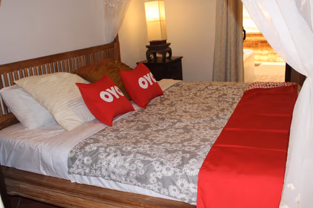 Deluxe Double Room Pool View