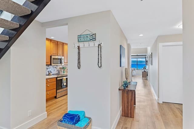 Condo, 3 Bedrooms