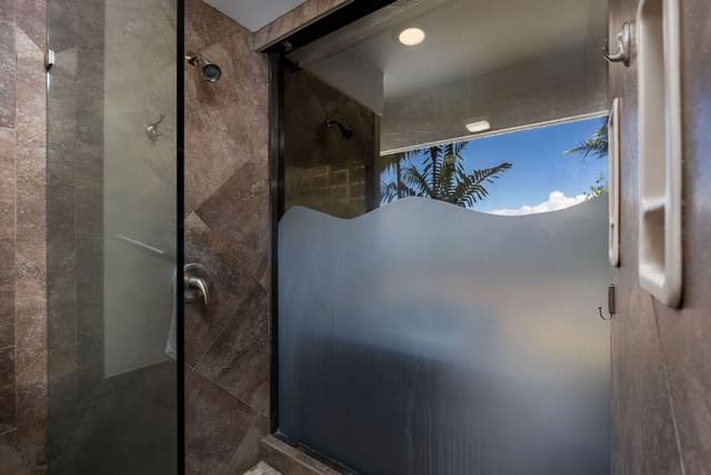 Condo, 2 Bedrooms