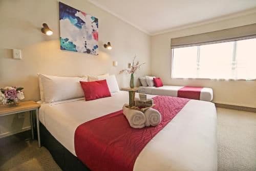 Studio with Hot Tub (3 Adults)