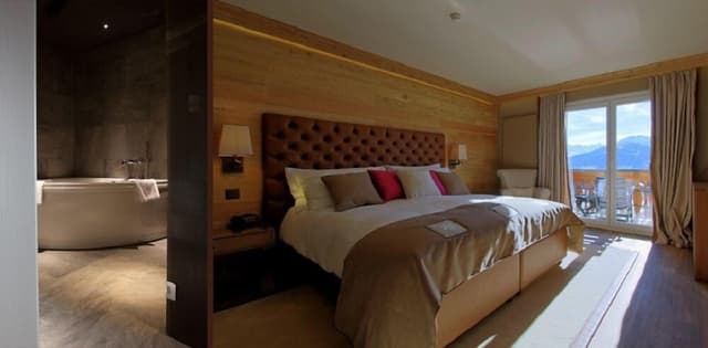 Royal Suite, Balcony, Mountain View